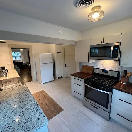 Downtown Williams, Walk Everywhere, Remodeled Exterior photo